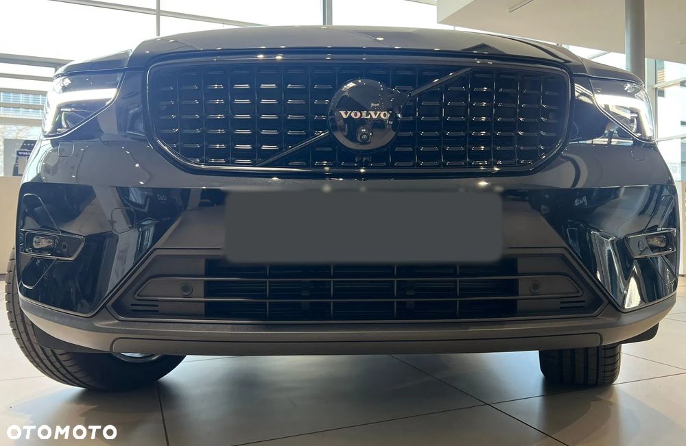 Volvo XC 40 B4 B AWD DKG Ultimate Dark - 10