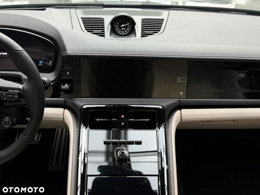 Porsche Panamera - 23