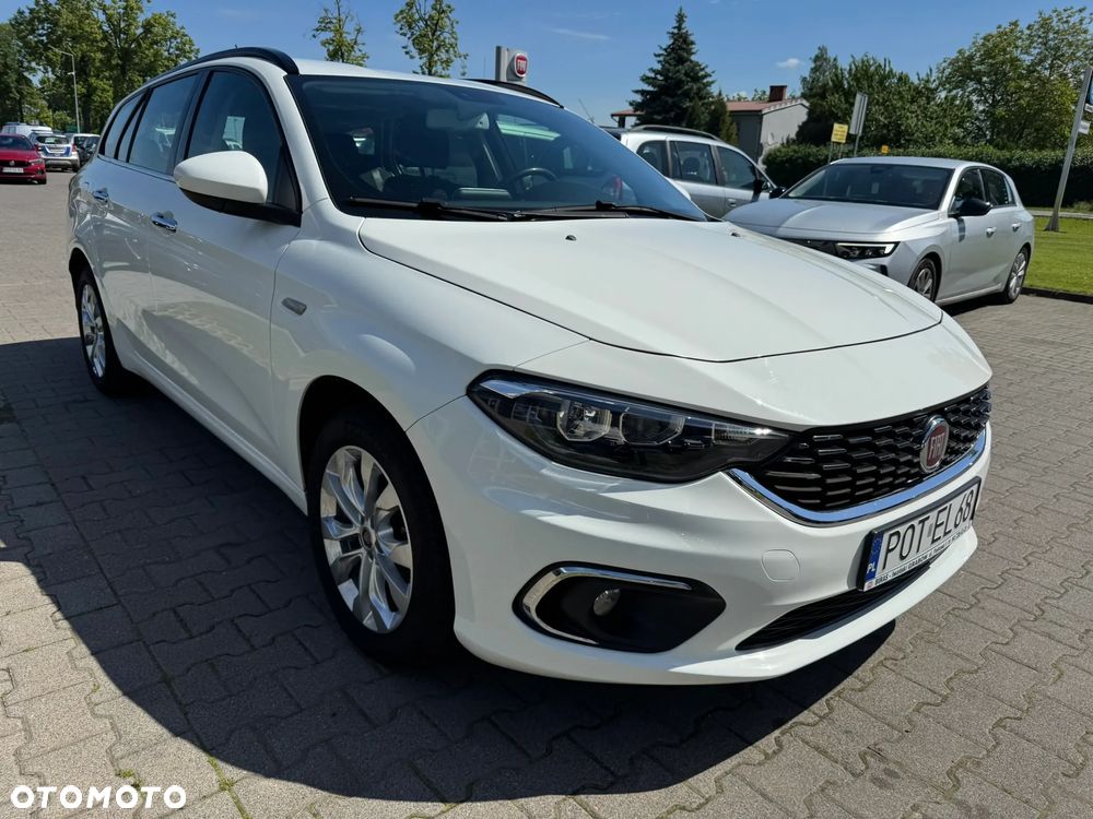 Fiat Tipo Kombi 1.6 MultiJet DCT Lounge - 3