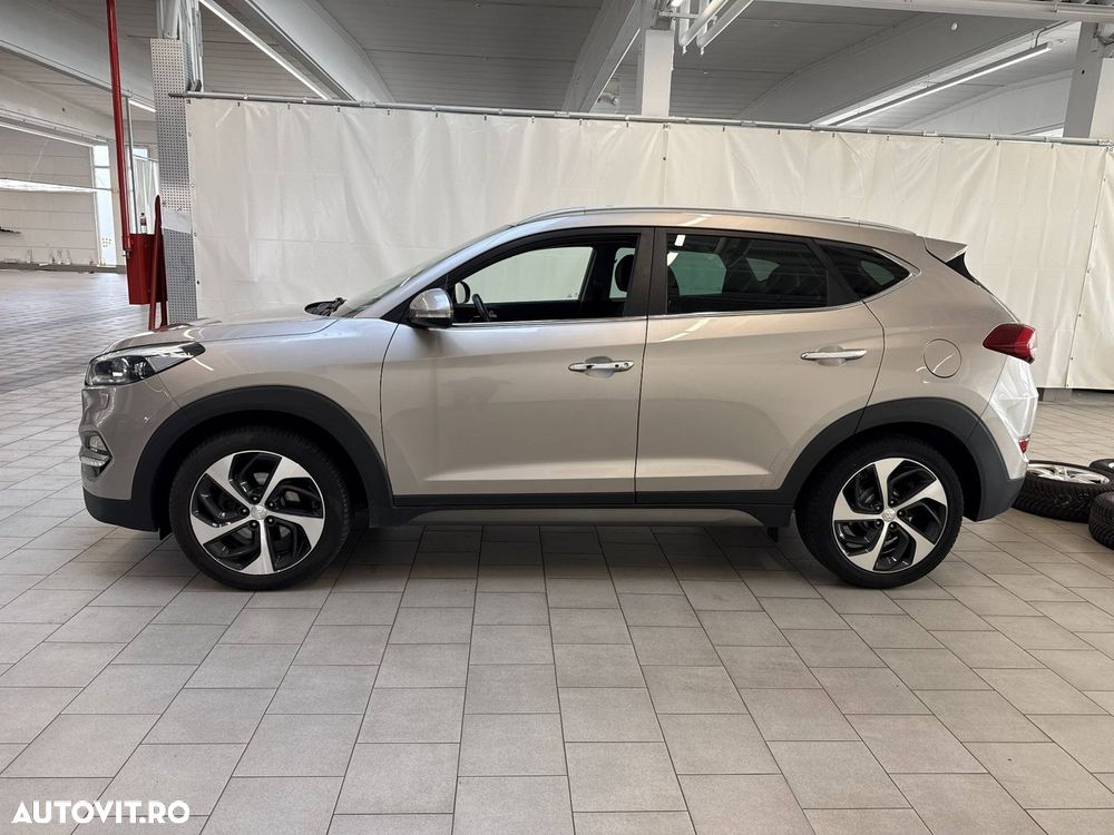 Hyundai Tucson - 8