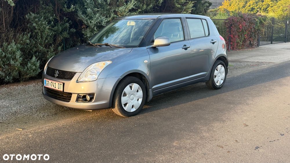 Suzuki Swift - 4