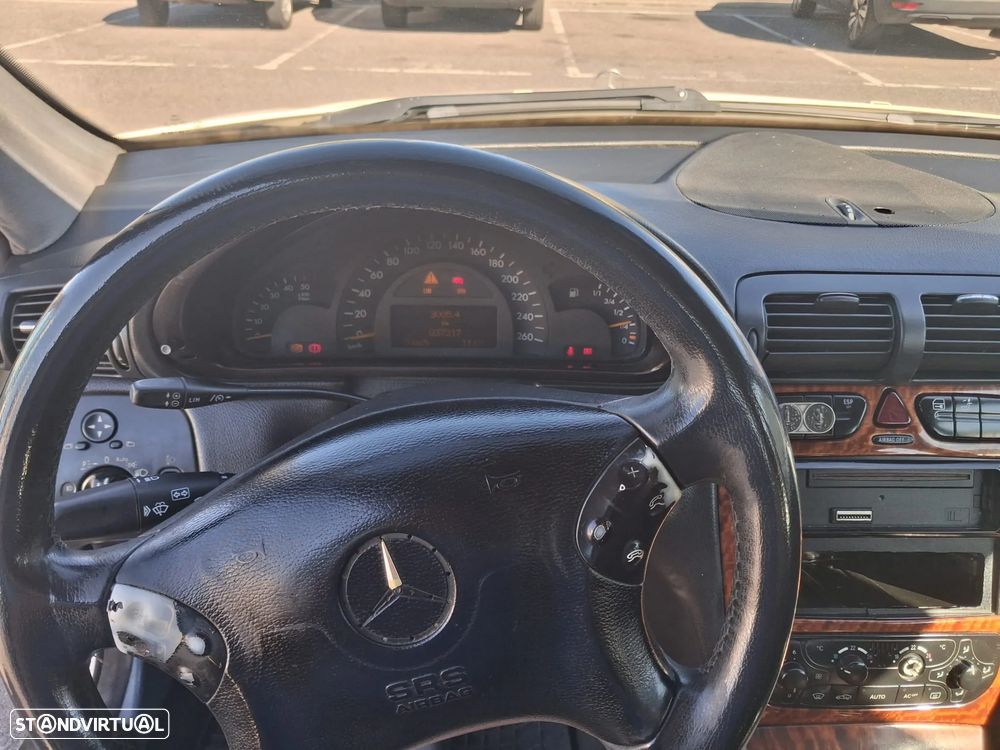 Mercedes-Benz C 200 CDi Classic - 12