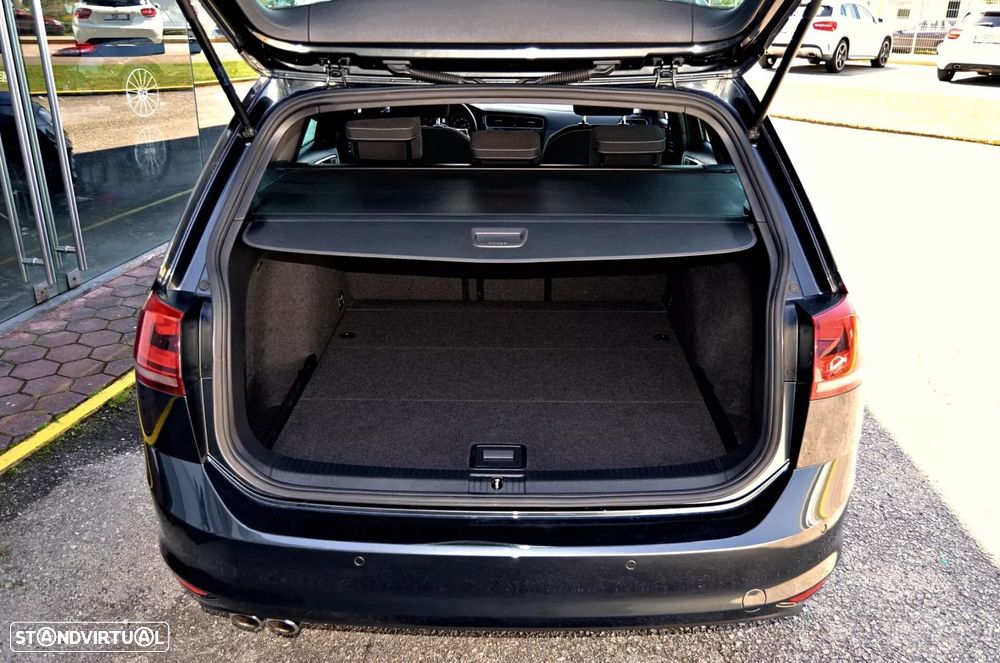 VW Golf Variant - 36