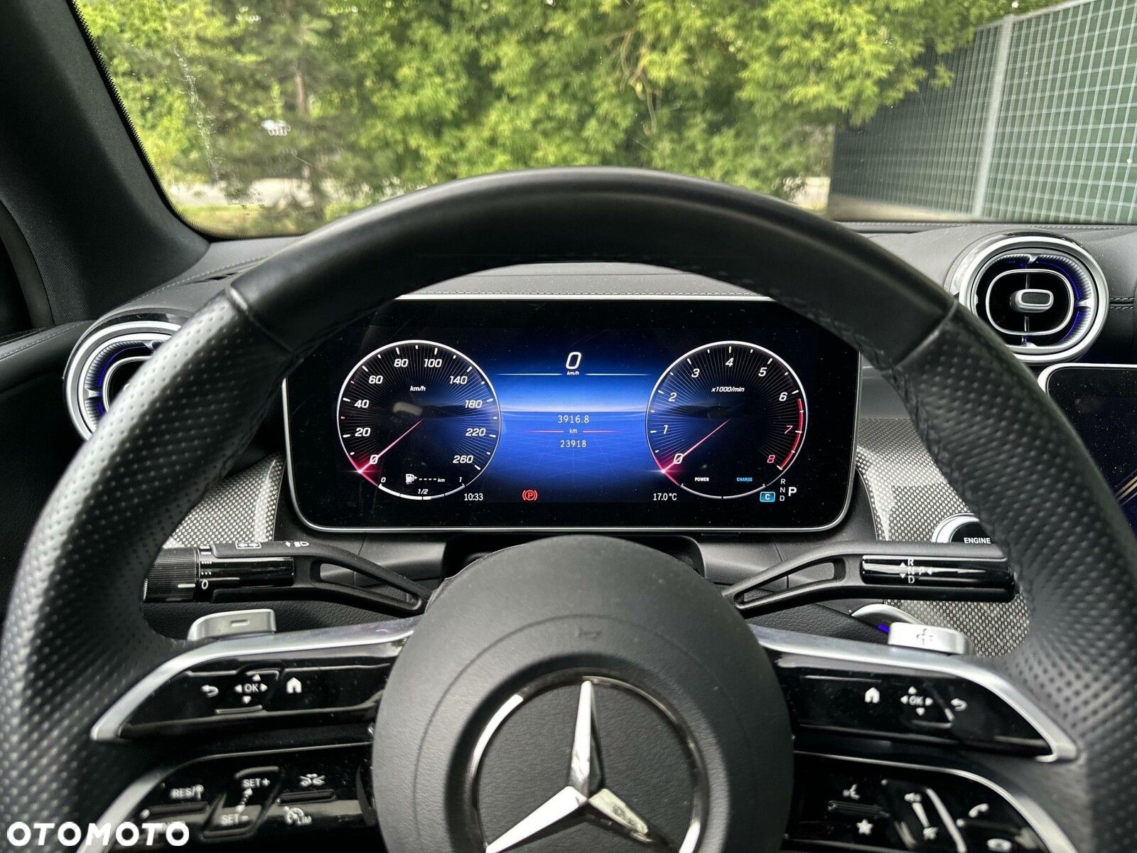 Mercedes-Benz GLC - 16