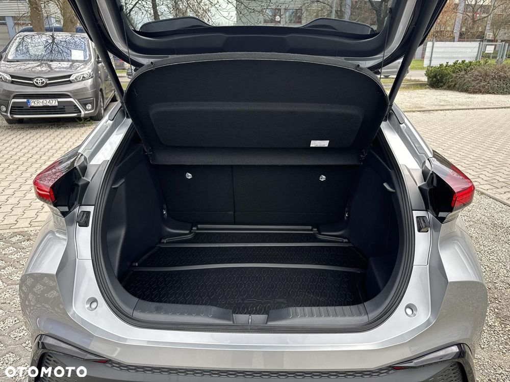 Toyota C-HR - 13