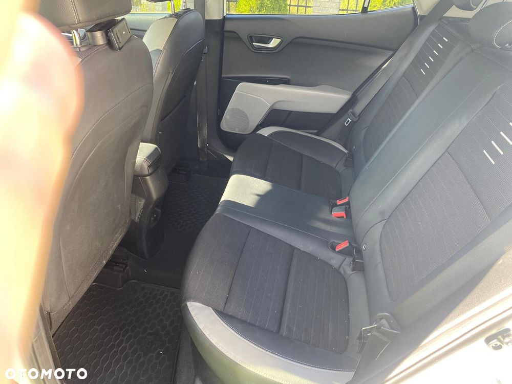 Kia Stonic - 9