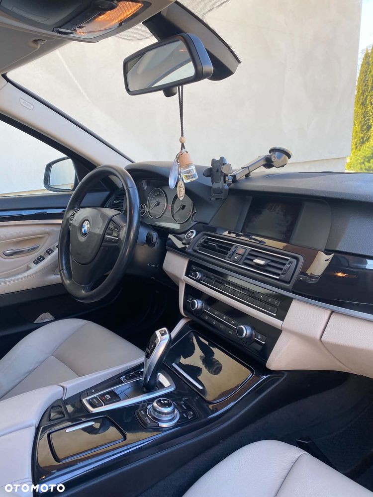 BMW Seria 5 520d - 15