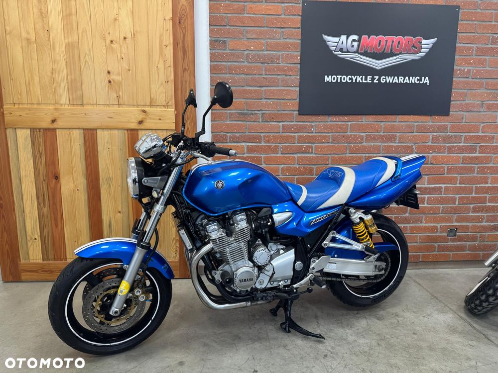 Yamaha XJR - 29