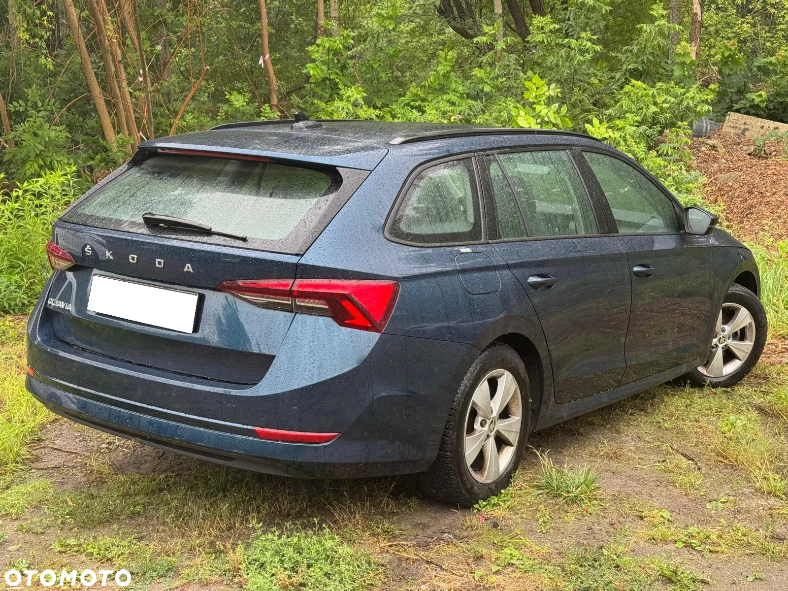 Skoda Octavia Combi 2.0 TDI DSG Ambition - 33