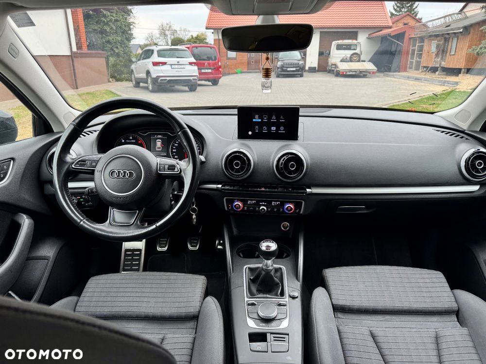 Audi A3 Sportback - 19