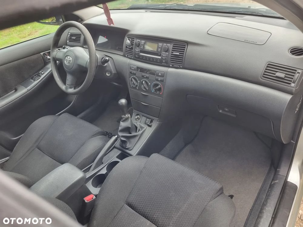 Toyota Corolla 1.4 D-4D Luna - 12