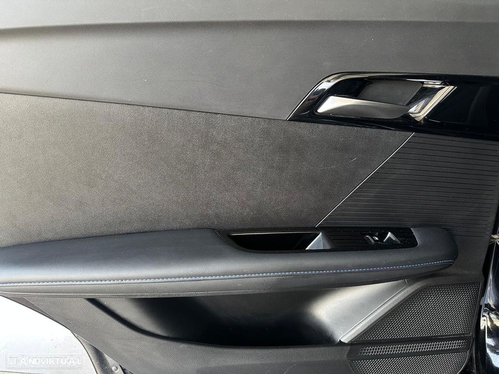 MG MG4 64 kWh Luxury - 25