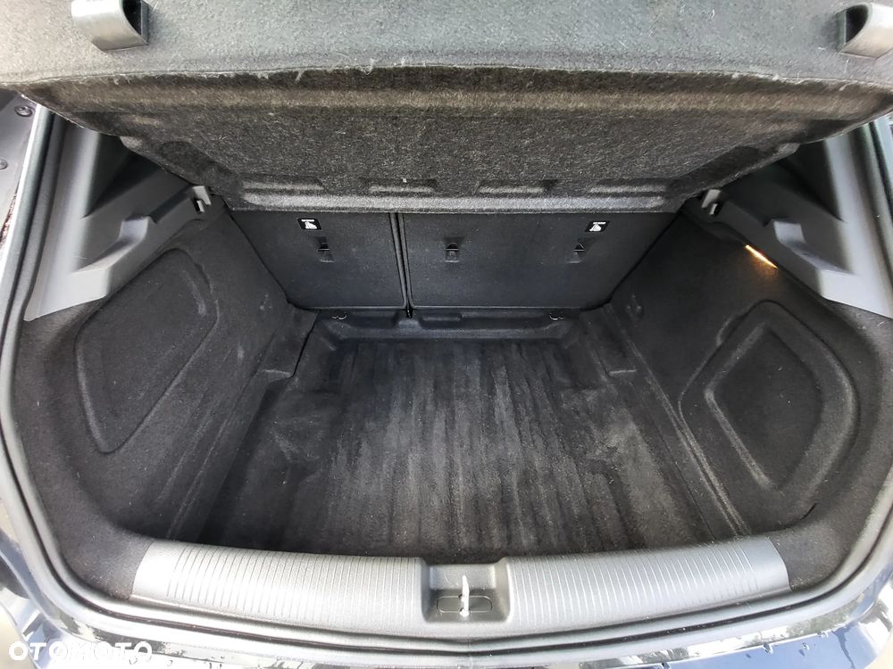 Opel Astra 1.4 Turbo Start/Stop Dynamic - 32