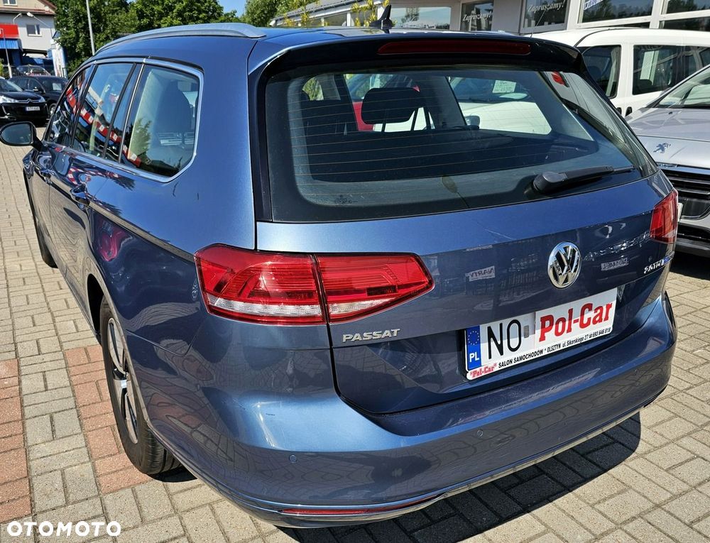 Volkswagen Passat - 9