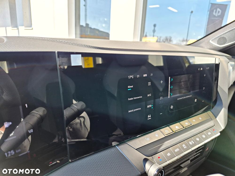 Opel Astra 1.2 T mHEV Ultimate eDTC - 10