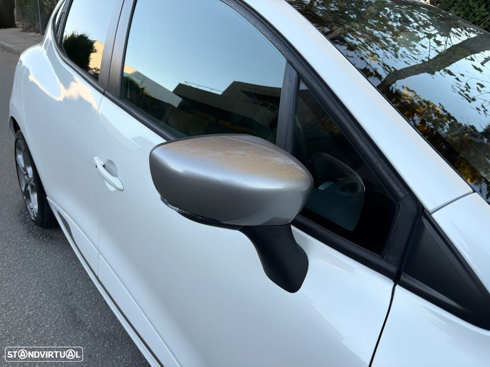 Renault Clio 1.2 TCe GT Line - 24