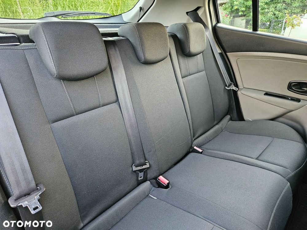 Renault Megane 1.5 dCi Expression - 17