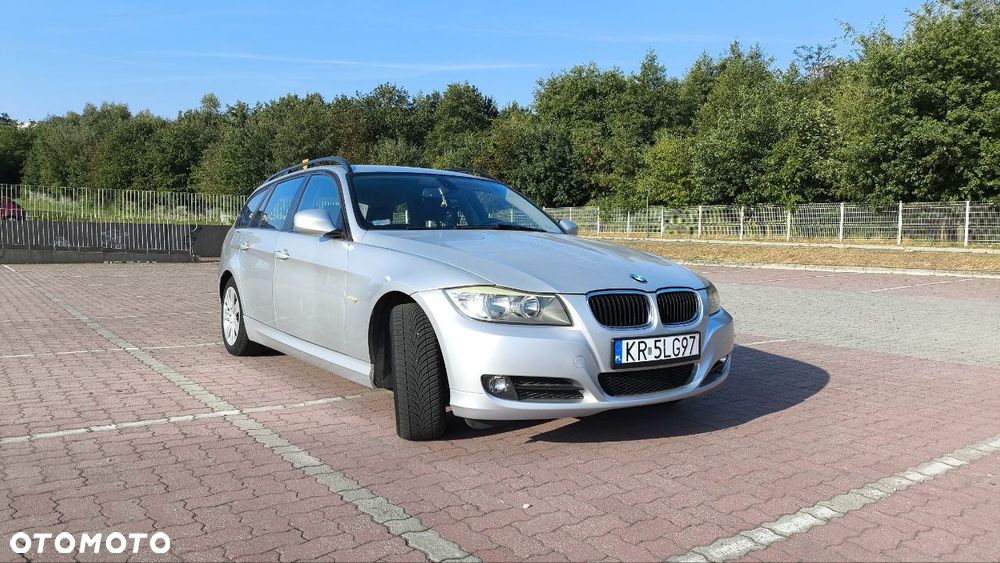 BMW Seria 3 318d - 1
