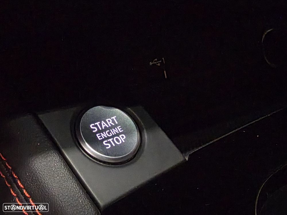 Audi A4 Avant 35 TDI S line S tronic - 29