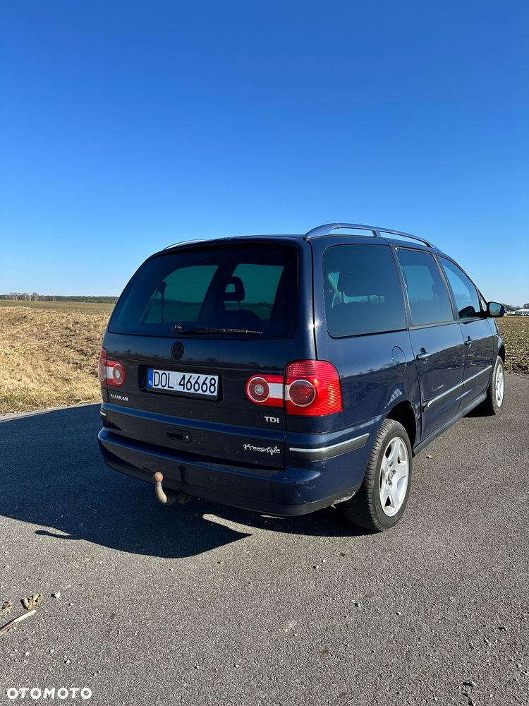 Volkswagen Sharan - 3
