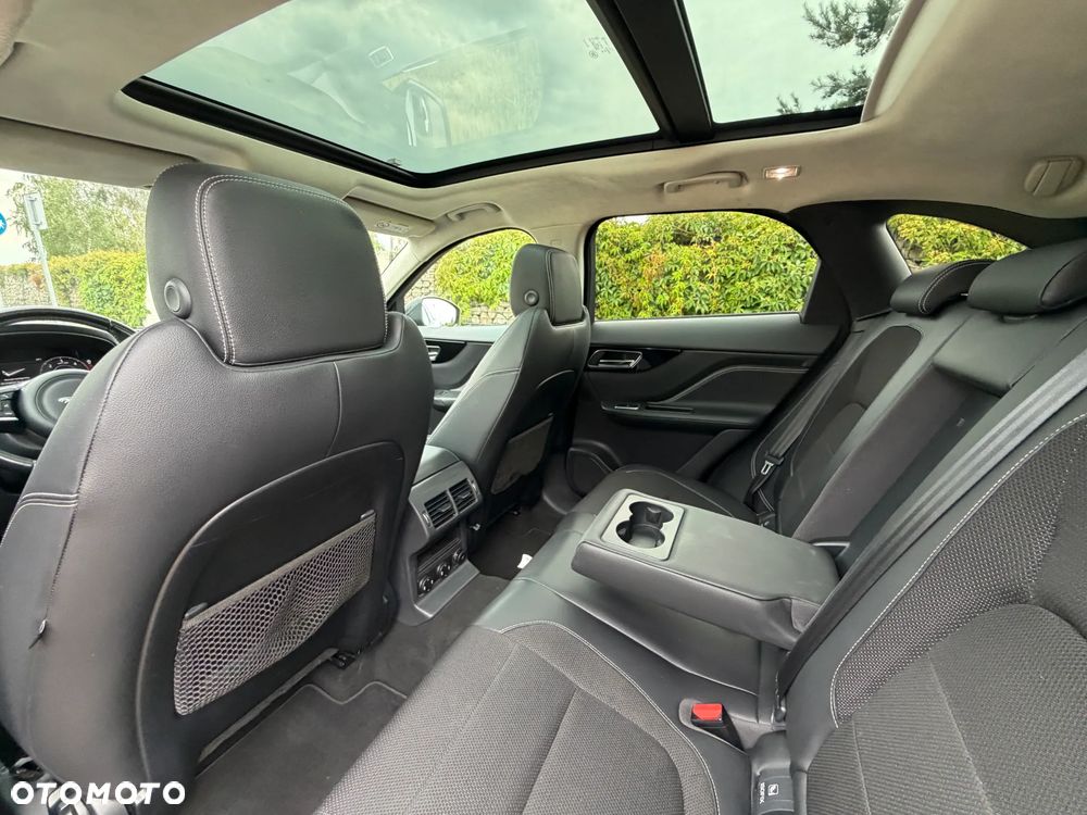 Jaguar F-Pace 2.0 i4D AWD R-Sport - 4