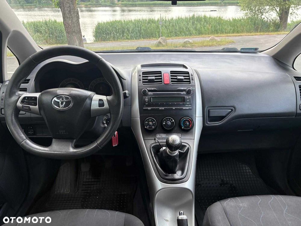 Toyota Auris - 6
