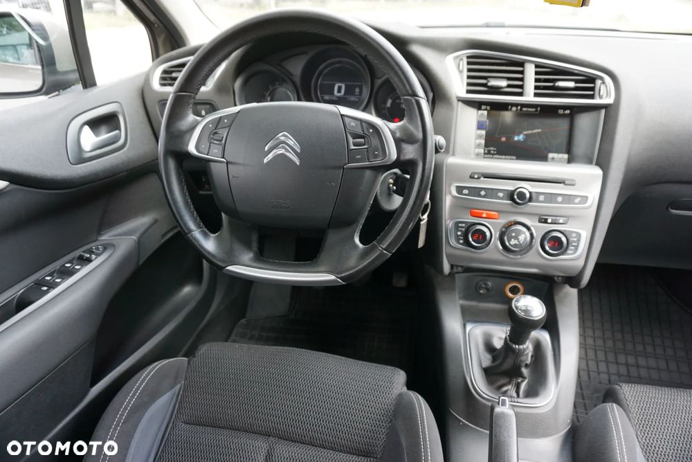 Citroën C4 BlueHDi 100 Stop&Start 86g Selection - 13