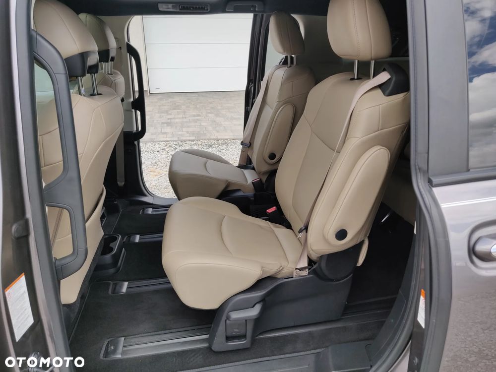 Toyota Sienna - 14