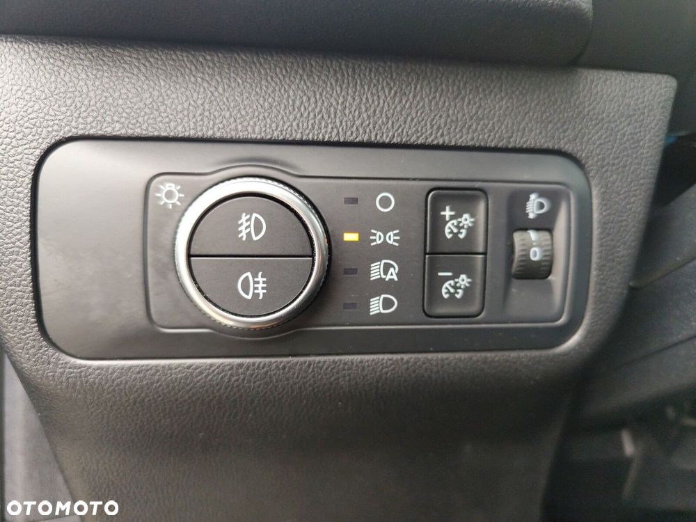 Ford Kuga - 20