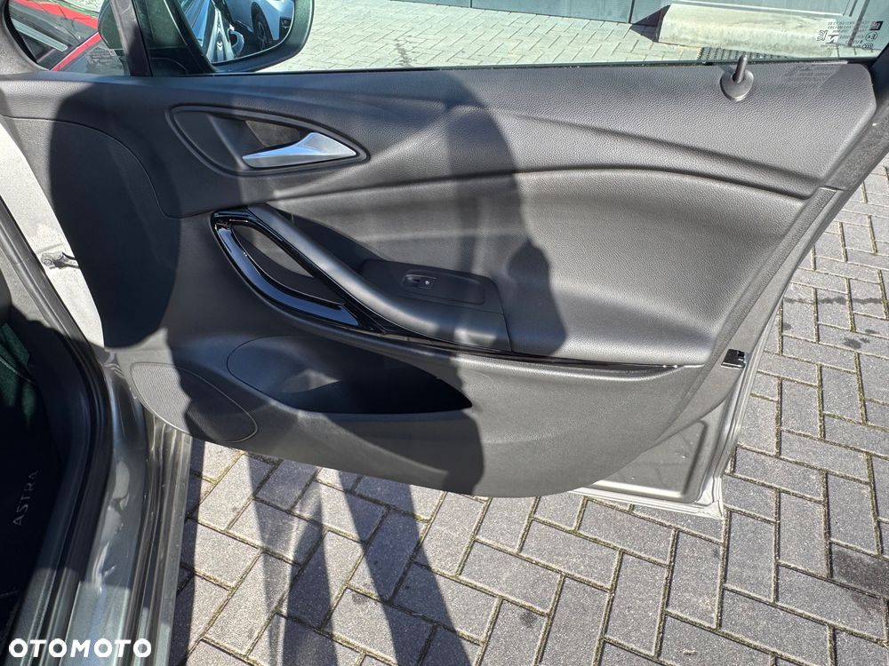Opel Astra - 24