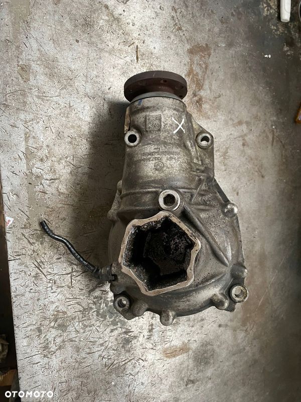 BMW X3 F25 X4 F26 DYFER MOST PRZÓD PRZEDNI 8618380 2.81 - 1