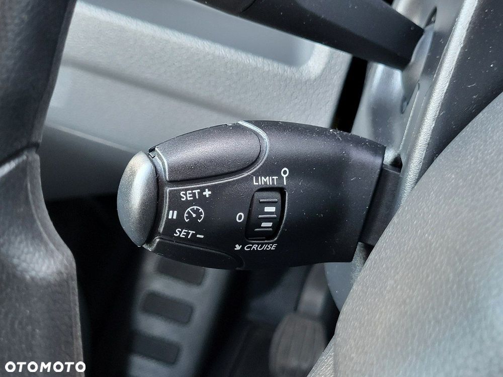 Peugeot Expert - 26