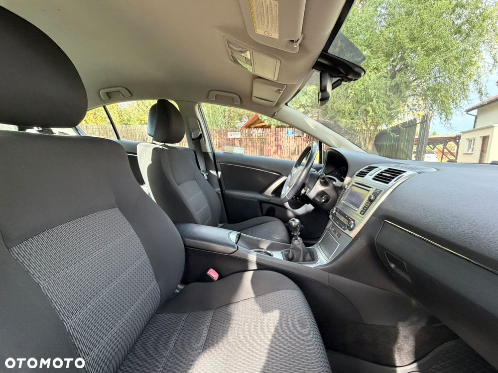 Toyota Avensis 2.2 D-4D Premium - 27