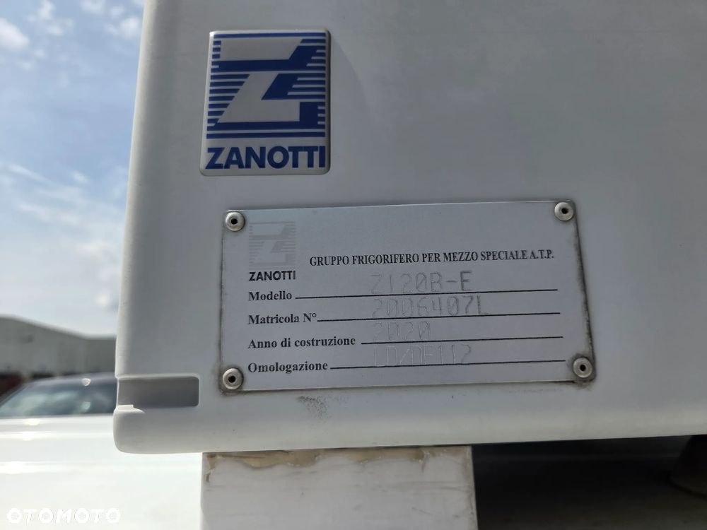 Ford Transit Connect - 18