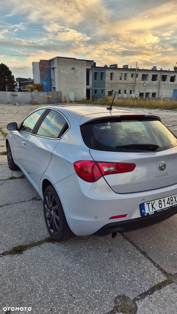 Alfa Romeo Giulietta 2.0 JTDM Exclusive TCT - 5