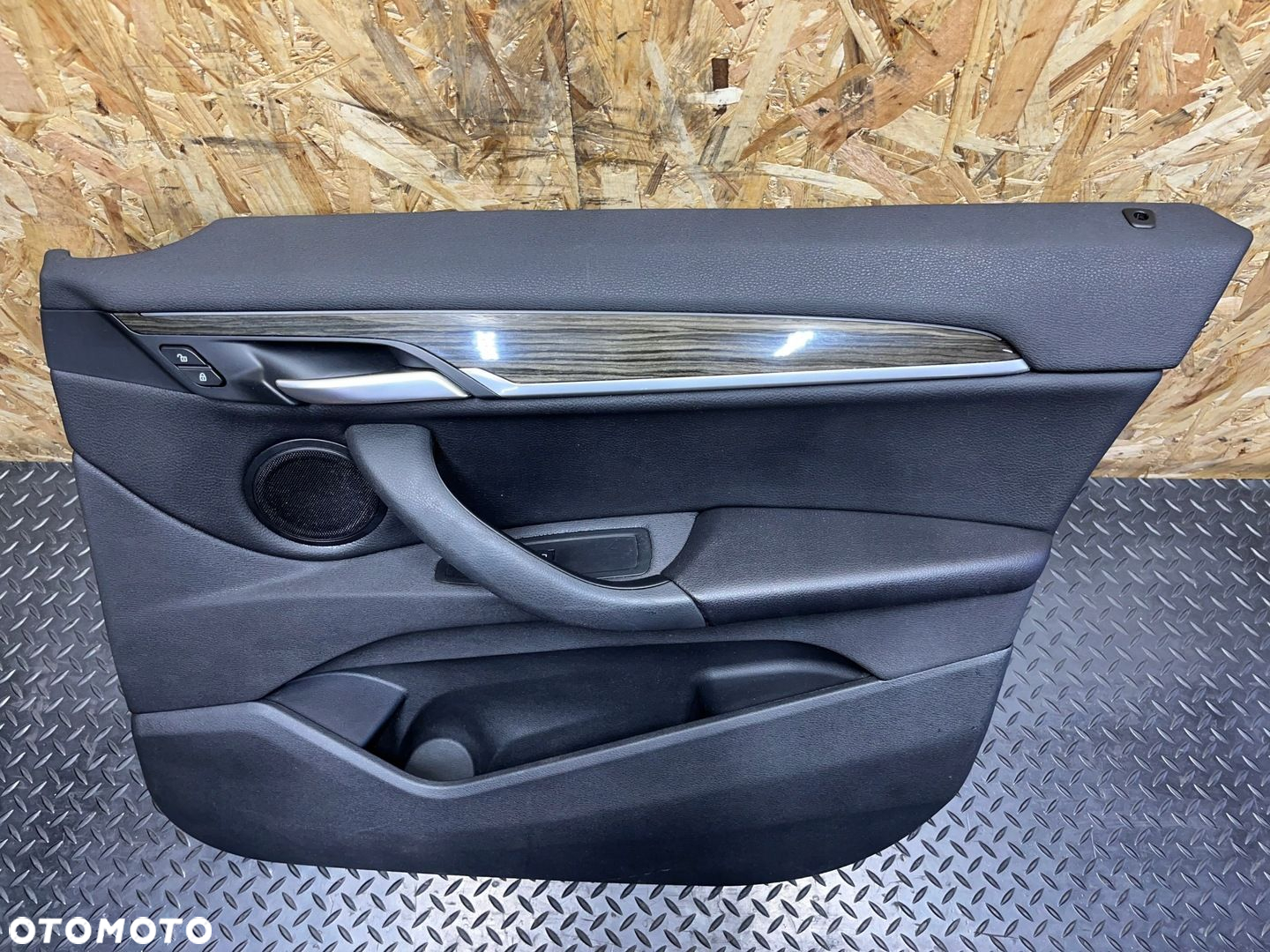 BOCZEK TAPICERKA DRZWI PRAWY PRZÓD BMW X1 F48 CZARNA SKÓRA EUROPA - 4
