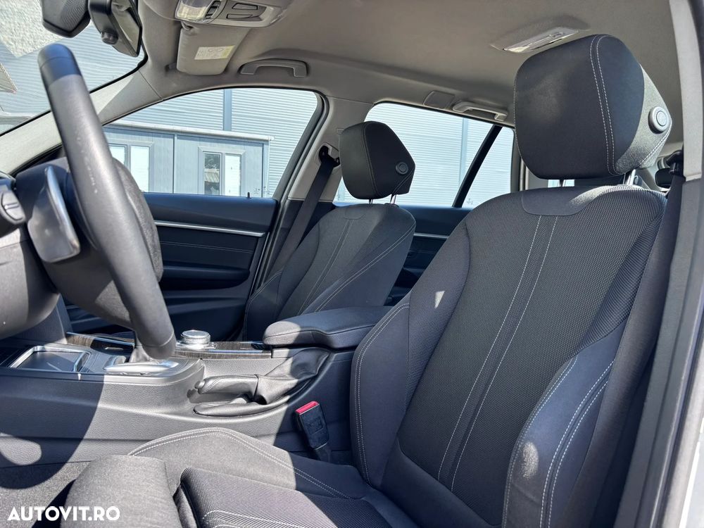 BMW Seria 3 330i xDrive Aut. Sport Line - 21