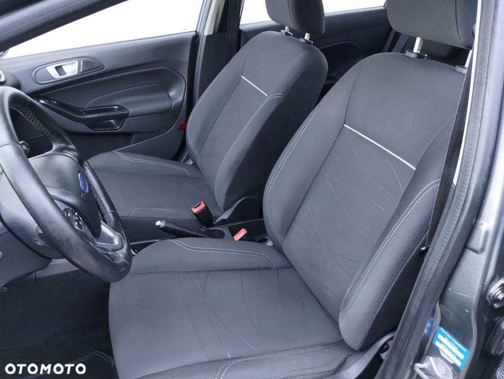 Ford Fiesta 1.25 Champions Edition - 9