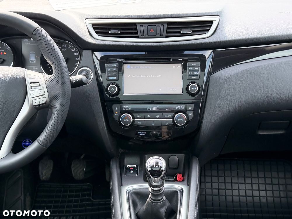 Nissan Qashqai 1.6 DIG-T N-Connecta - 28