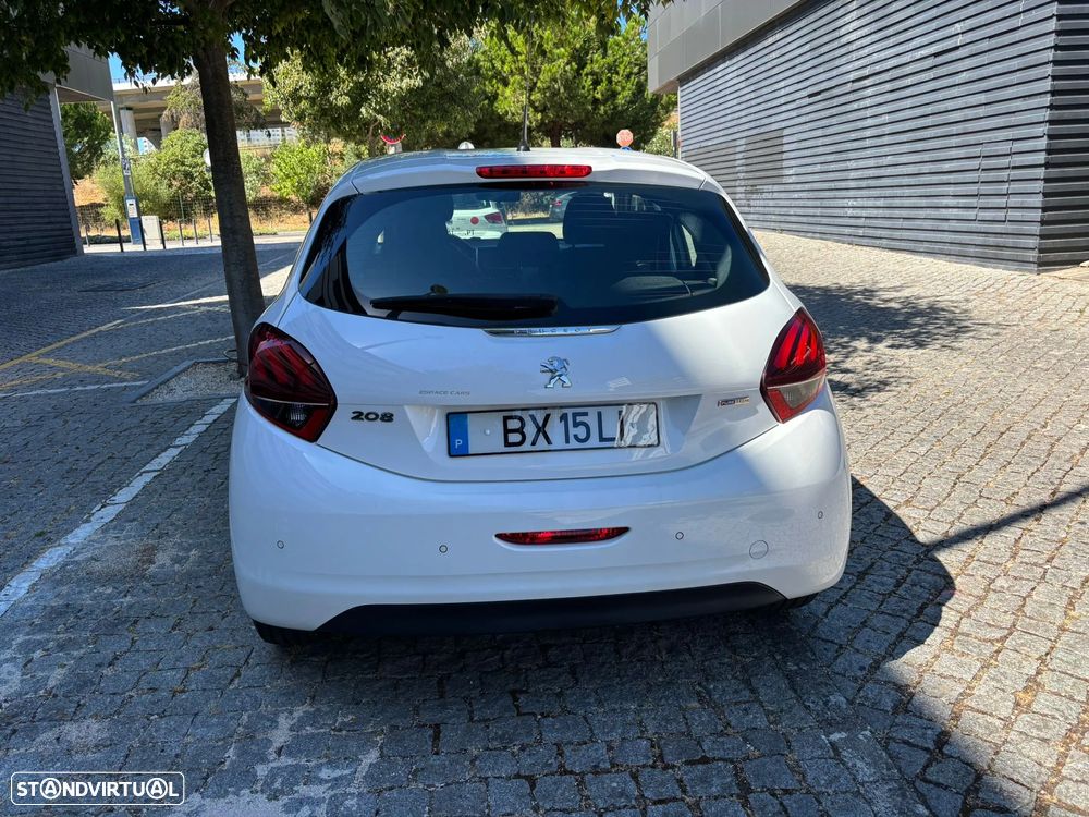 Peugeot 208 1.2 PureTech Active - 5
