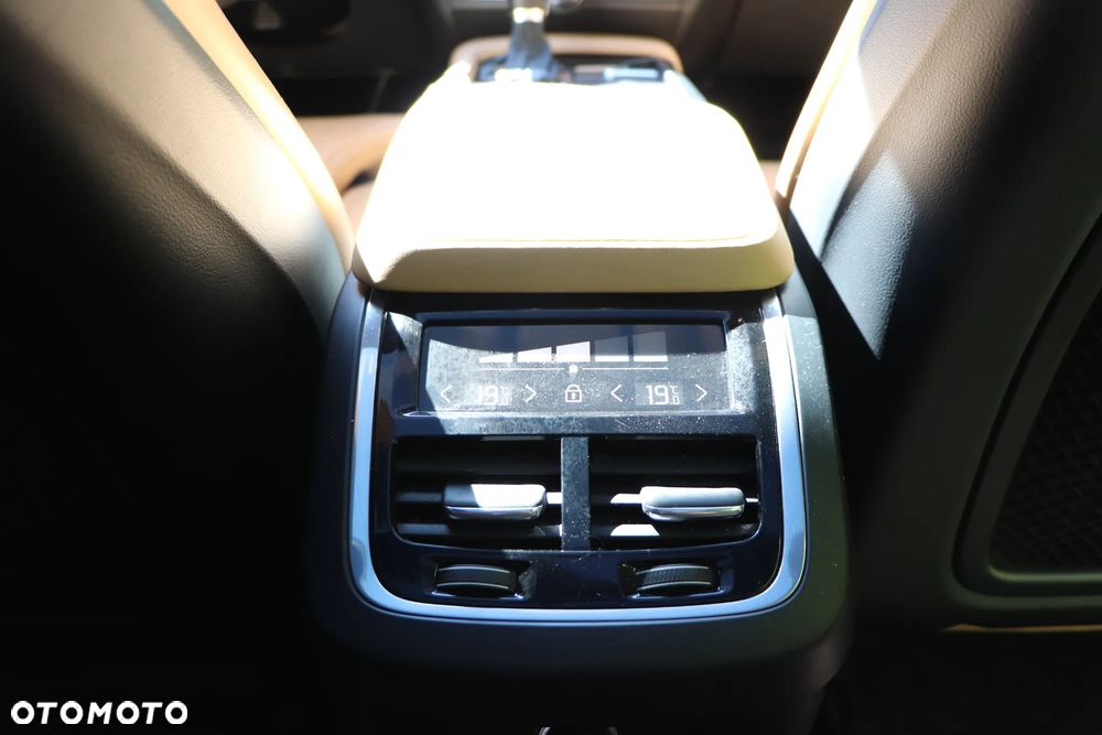 Volvo V90 Cross Country T5 Geartronic Momentum Pro - 37