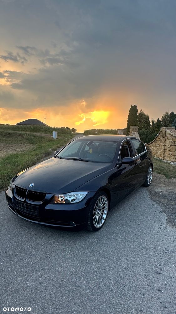 BMW Seria 3 320i - 3