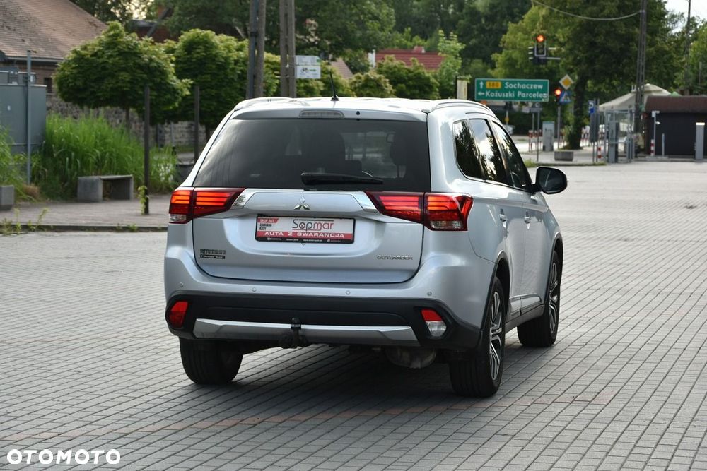 Mitsubishi Outlander - 20