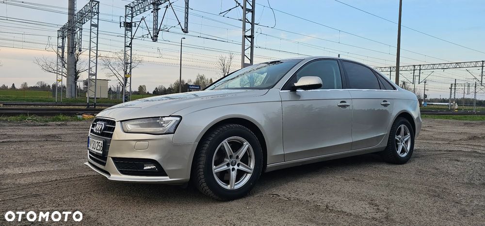 Audi A4 Limousine 2.0 TDI DPF multitronic Ambiente - 2