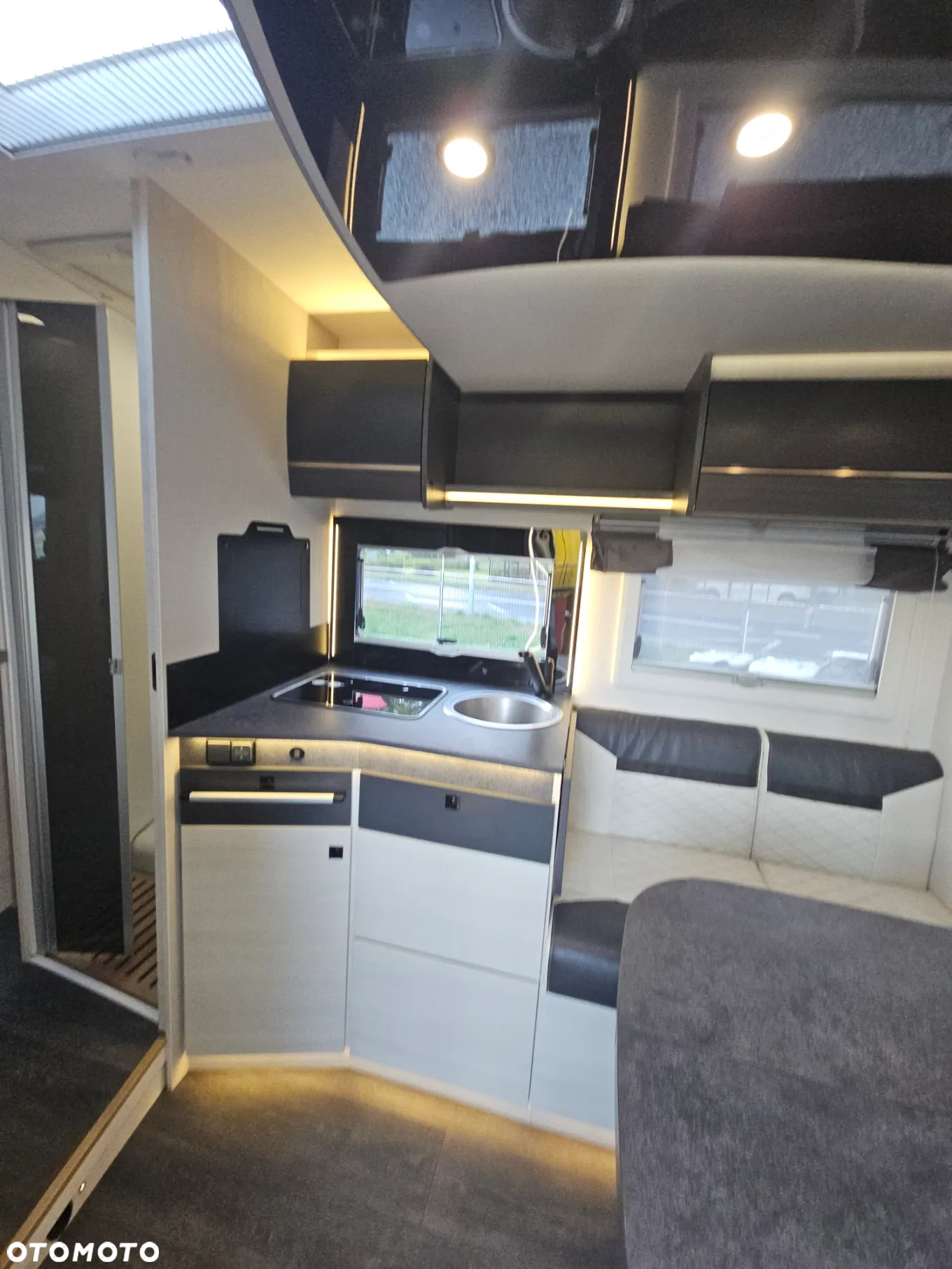 Challenger Chausson 788 Titanium Automat 2022 2.0 170KM - 11