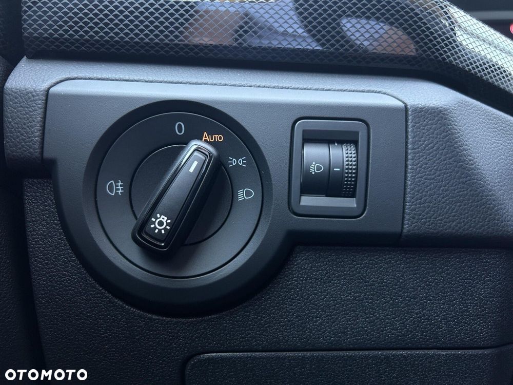 Volkswagen T-Cross - 24