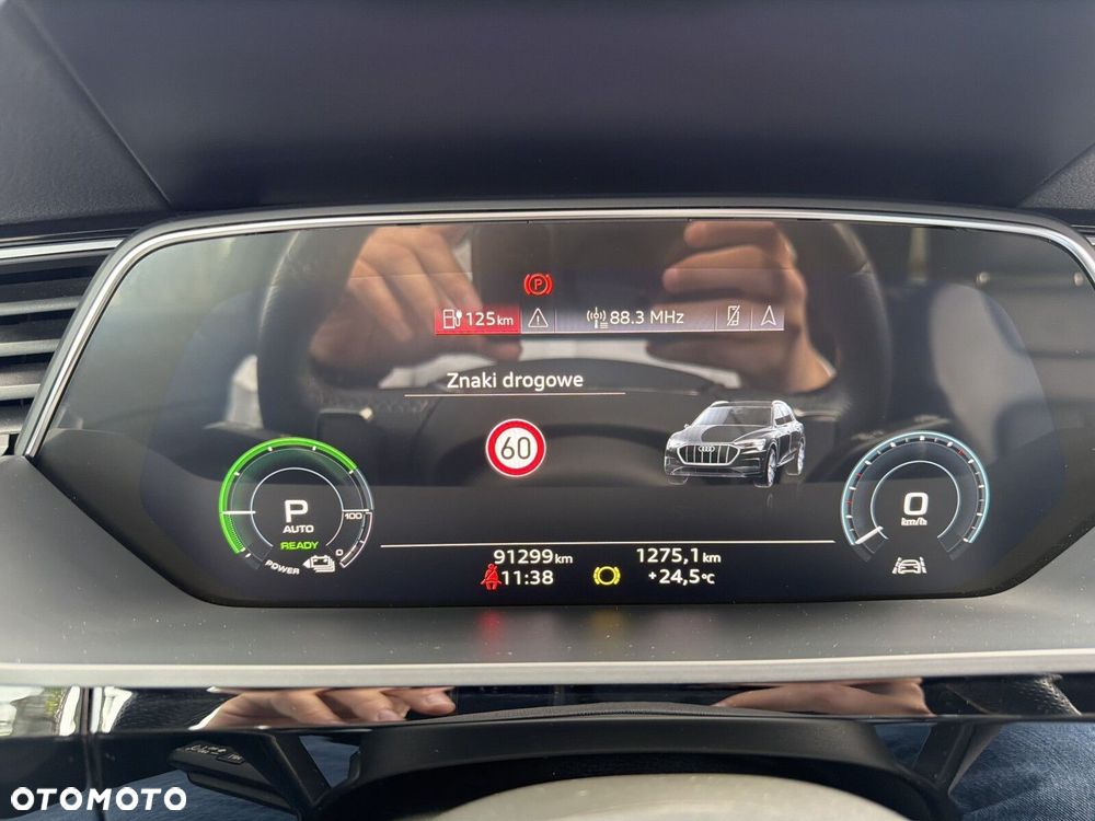 Audi e-tron - 39