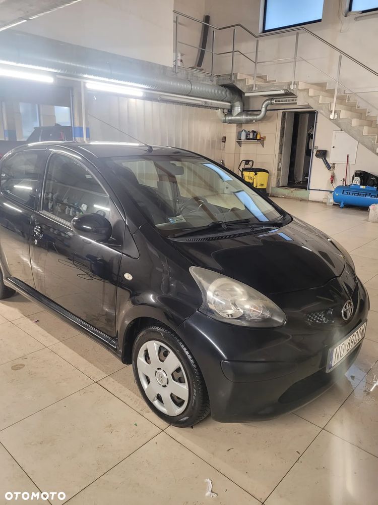 Toyota Aygo Black - 3