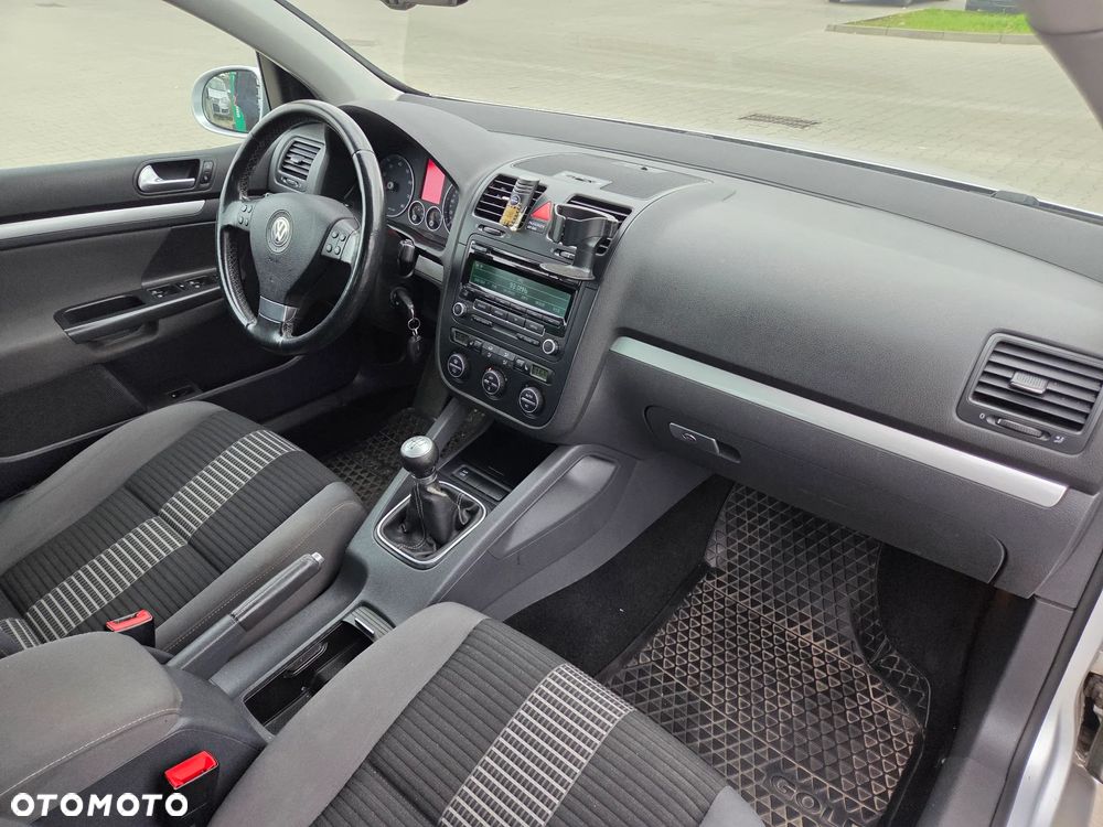 Volkswagen Golf 1.6 United - 22