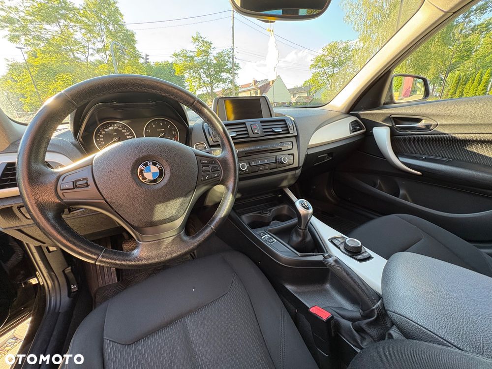 BMW Seria 1 116d DPF - 11